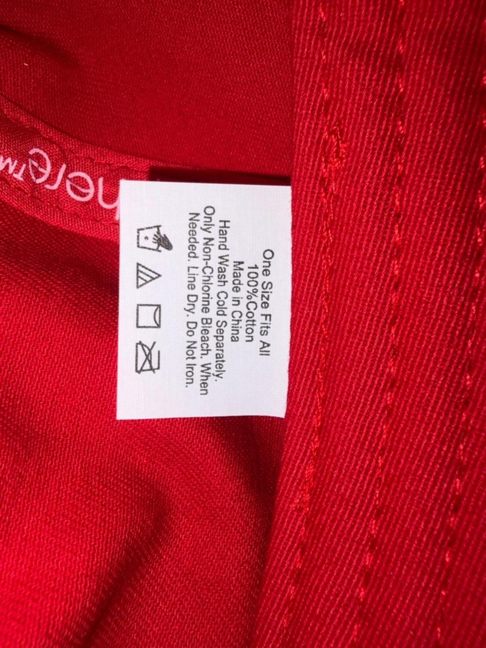 The Wizard of Oz Red Embroidered Cap - Picture 6 of 6
